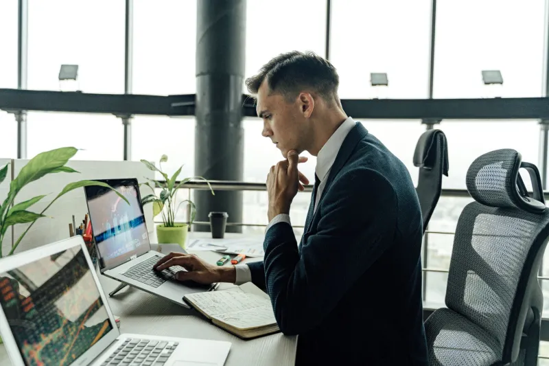 Loud or Quiet: Knowing When to Share Your Work (and When to Keep It Under Wraps)